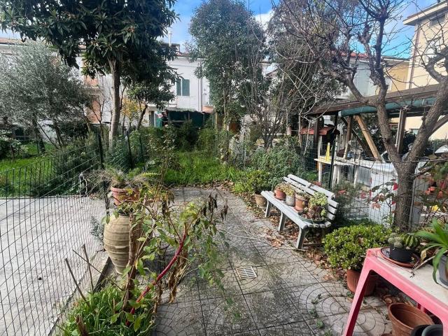 Appartamento in vendita di 140 m² in Via Luisa Sanfelice