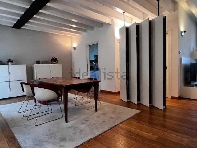 Appartamento in vendita di 140 m² in Via Luneo