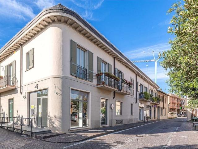 Appartamento in vendita di 140 m² in Via M. Preda, 8