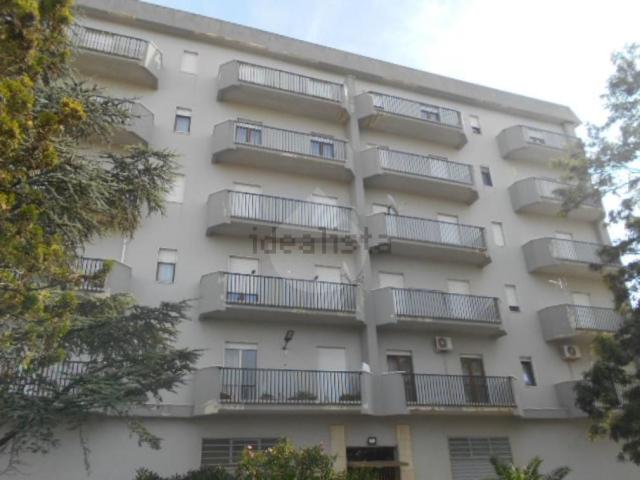 Appartamento in vendita di 140 m² in Via M. Rostagno, 16