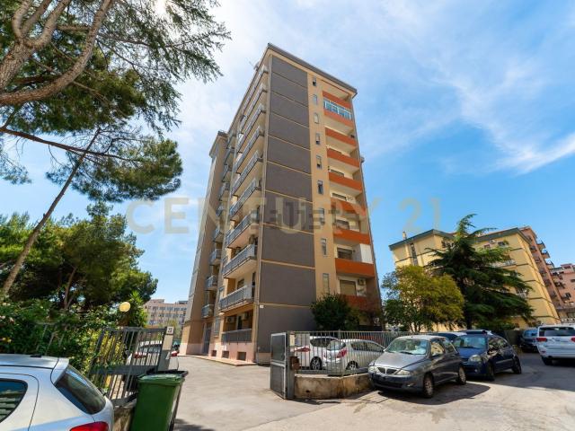 Appartamento in vendita di 140 m² in Via Modena, 20