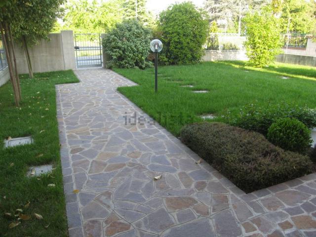 Appartamento in vendita di 140 m² in Via Monte Cero, 22