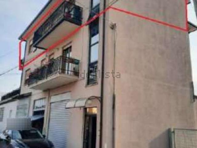 Appartamento in vendita di 140 m² in Via Monte Pasubio