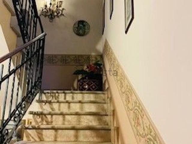 Appartamento in vendita di 140 m² in Via Montebello, 9