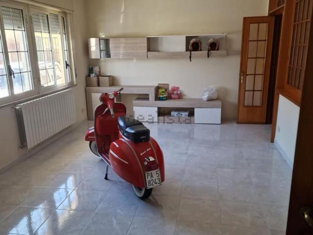 Appartamento in vendita di 140 m² in Via MAURO ROSTAGNO