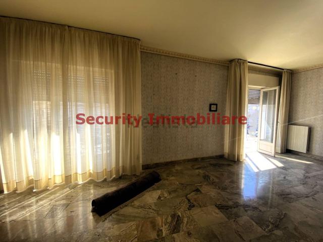 Appartamento in vendita di 140 m² in Via Madonna della Rocca
