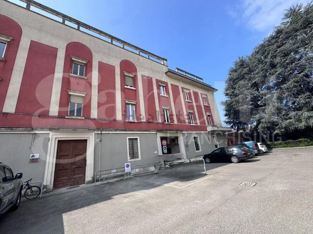 Appartamento in vendita di 140 m² in Via Marco Celio, 19