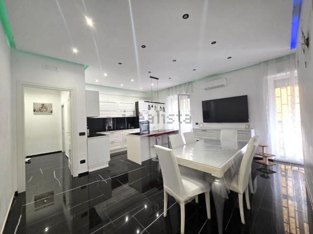 Appartamento in vendita di 140 m² in Via Maresca, 49