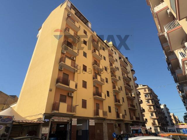 Appartamento in vendita di 140 m² in Via Mendola, 125
