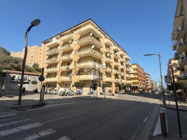 Appartamento in vendita di 140 m² in Viale Michelangelo, 18