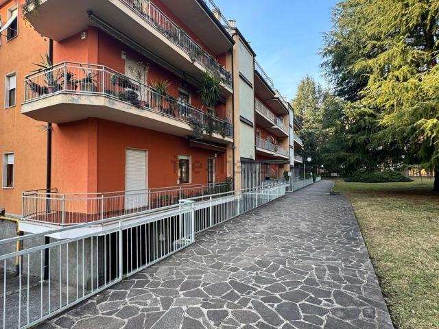 Appartamento in vendita di 140 m² in Via Michele Lessona, 8