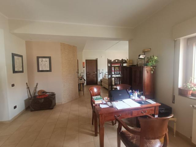 Appartamento in vendita di 140 m² in Via Noviziato Casazza, 56
