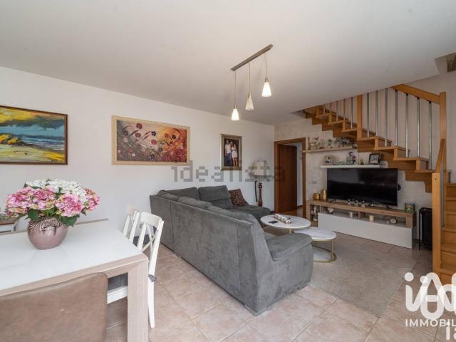 Appartamento in vendita di 140 m² in Via Napoli, 18