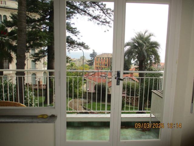 Appartamento in vendita di 140 m² in Via Nuvoloni