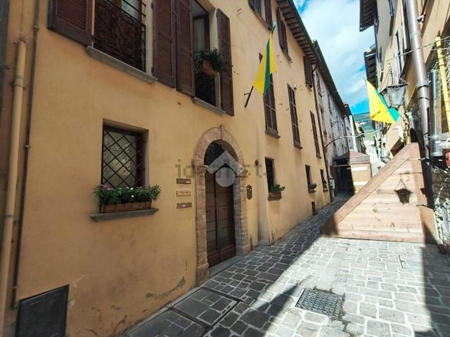 Appartamento in vendita di 140 m² in Via Nucci