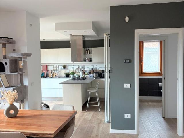 Appartamento in vendita di 140 m² in Via Solferino