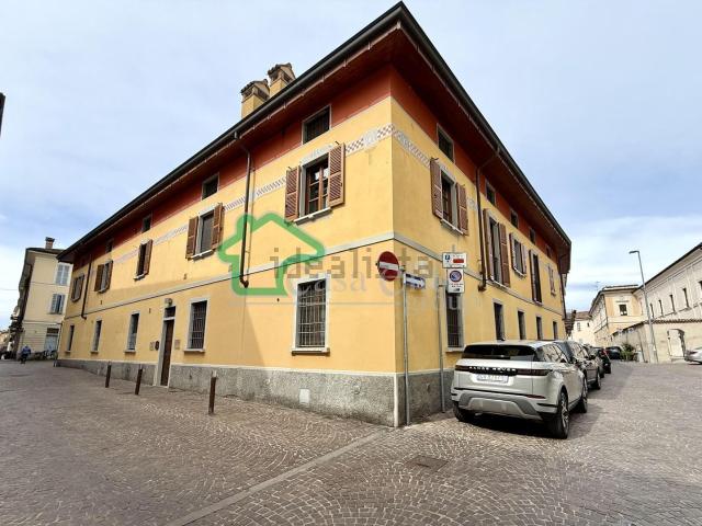 Appartamento in vendita di 140 m² in Via Solferino