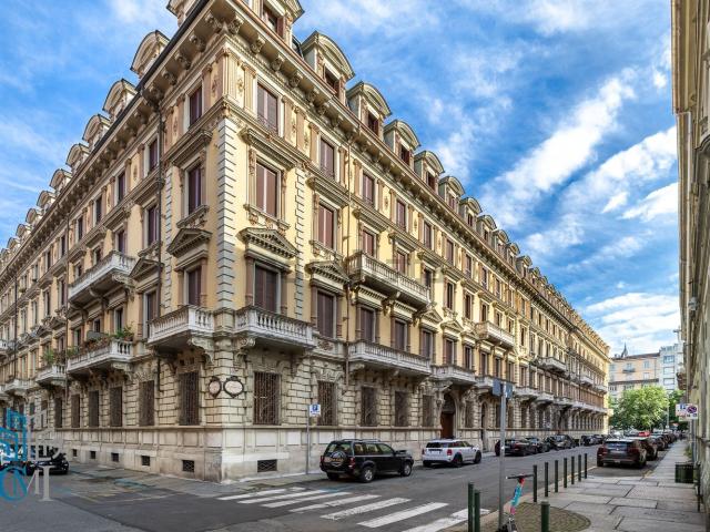 Appartamento in vendita di 140 m² in Via Sagliano Micca, 4