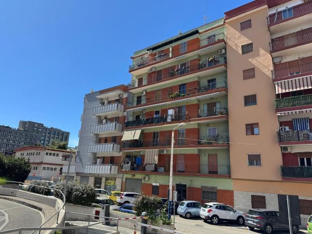 Appartamento in vendita di 140 m² in Via Salinella, 12