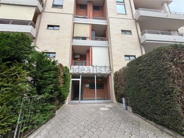 Appartamento in vendita di 140 m² in Via Salvatore Quasimodo