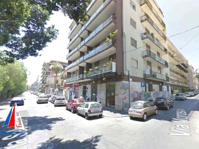 Appartamento in vendita di 140 m² in Via Salvatore Tomaselli, 43