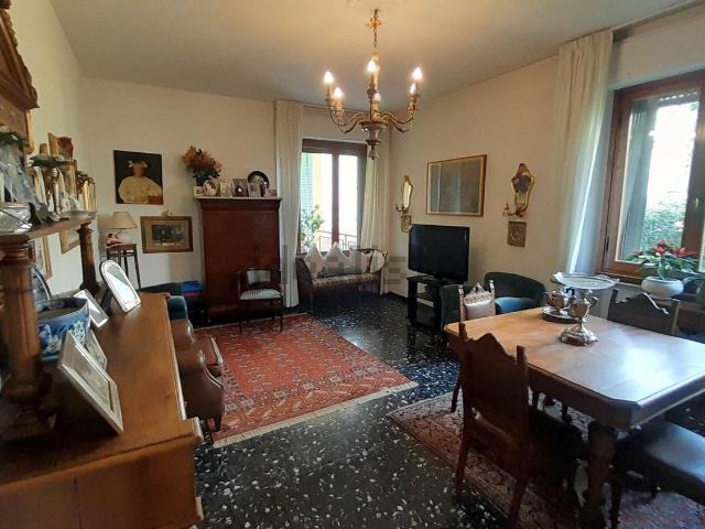 Appartamento in vendita di 140 m² in Via San Damiano, 1