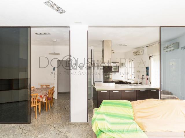 Appartamento in vendita di 140 m² in Via Sant&apos Eremita