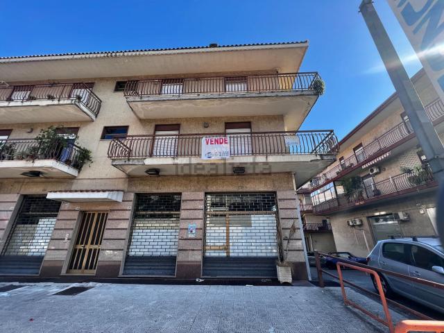 Appartamento in vendita di 140 m² in Via Siculo Orientale