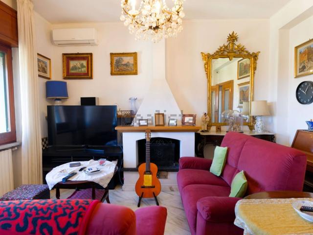 Appartamento in vendita di 140 m² in Via Po, 10