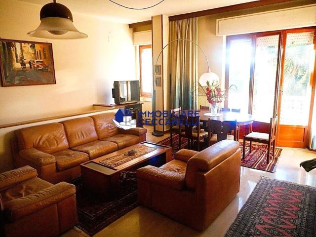 Appartamento in vendita di 140 m² in Via Parma