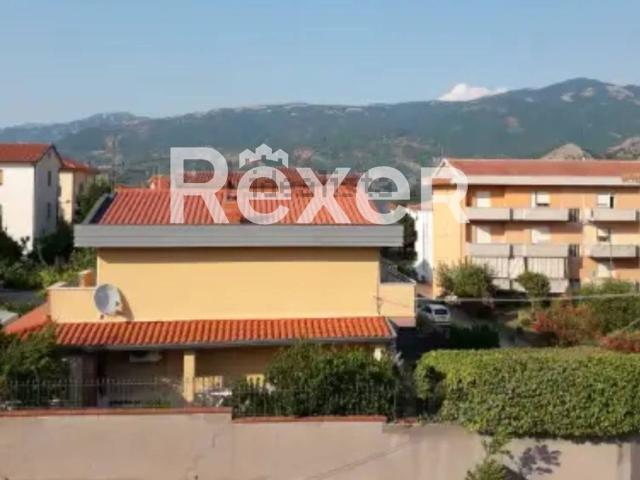Appartamento in vendita di 140 m² in Via Pennino