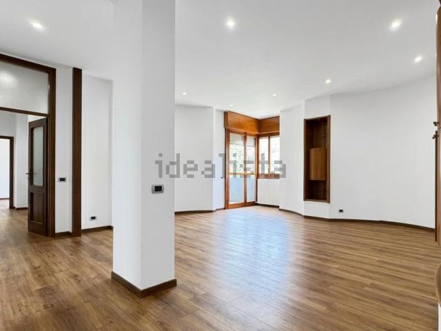 Appartamento in vendita di 140 m² in Via Pizzagalli, 2