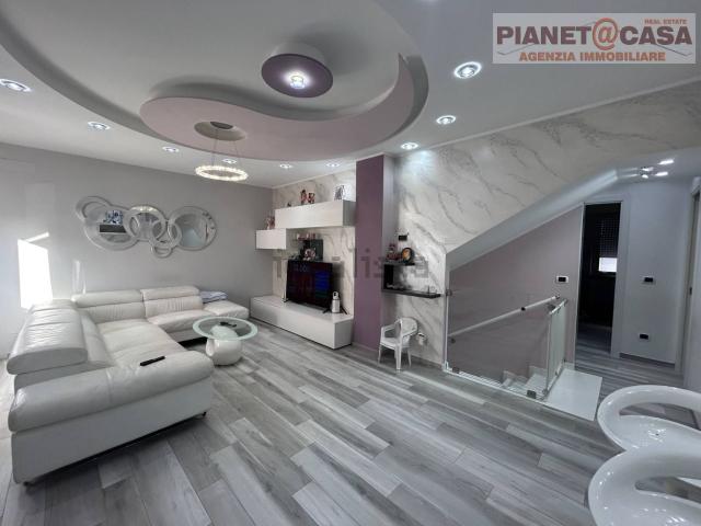 Appartamento in vendita di 140 m² in Via Primo Maggio, 16