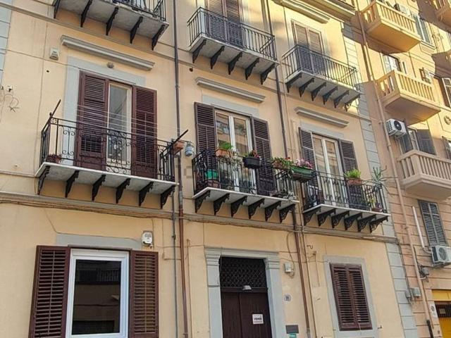 Appartamento in vendita di 140 m² in Via Principe di Granatelli