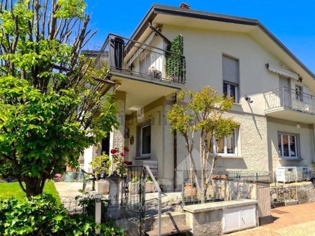 Appartamento in vendita di 140 m² in Via Privata Colorina