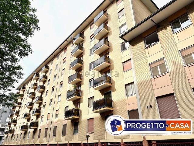 Appartamento in vendita di 140 m² in Via Privata Martino Lutero, 7