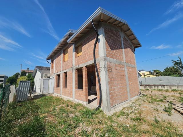 Appartamento in vendita di 140 m² in Via Roma
