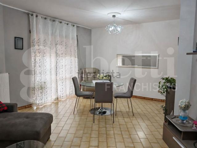 Appartamento in vendita di 140 m² in Via Roma, 116