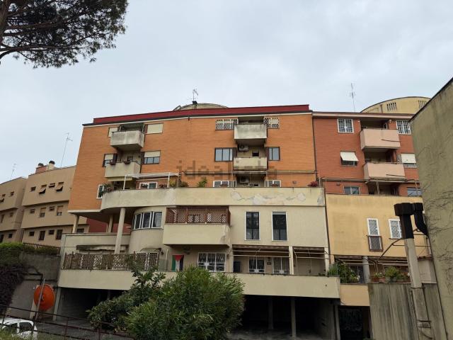 Appartamento in vendita di 140 m² in Via Romolo Gigliozzi