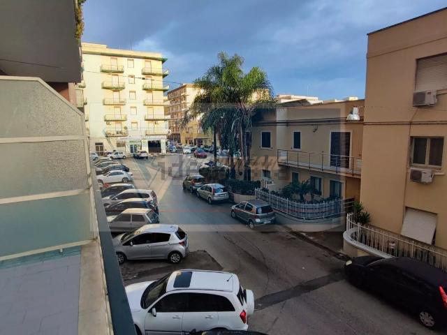 Appartamento in vendita di 140 m² in Via Rosario Gagliardi