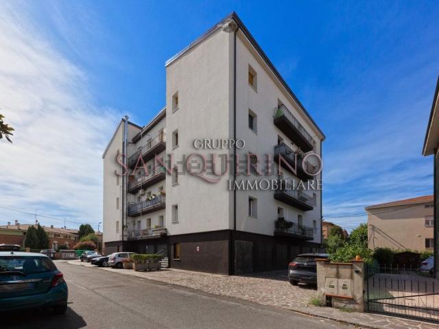 Appartamento in vendita di 140 m² in Via Radici in Monte, 10