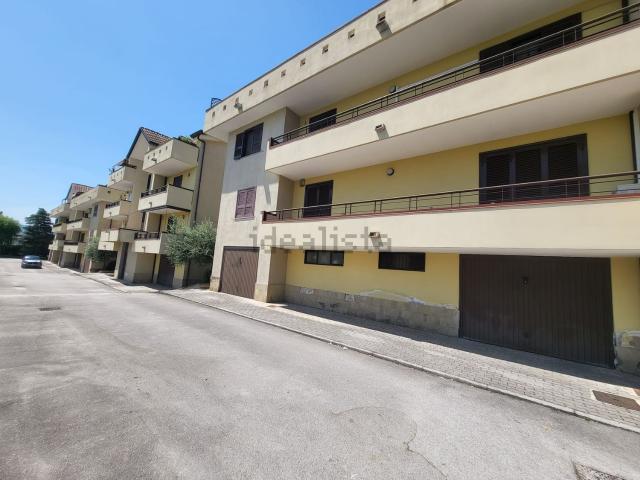 Appartamento in vendita di 140 m² in Via Raffaele Viviani