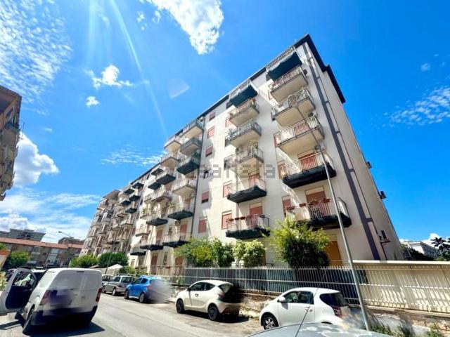 Appartamento in vendita di 140 m² in Via Re Enzo, 5