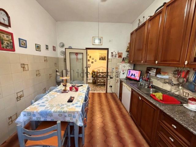 Appartamento in vendita di 140 m² in Via Renato Fucini