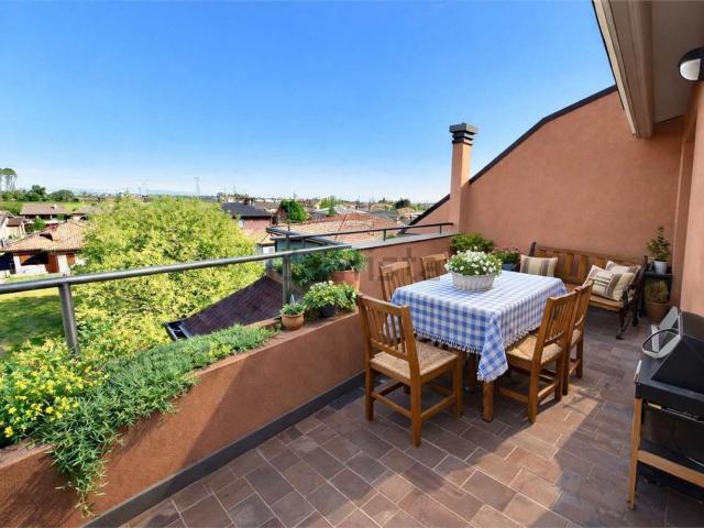 Appartamento in vendita di 140 m² in Via Resegone, 84