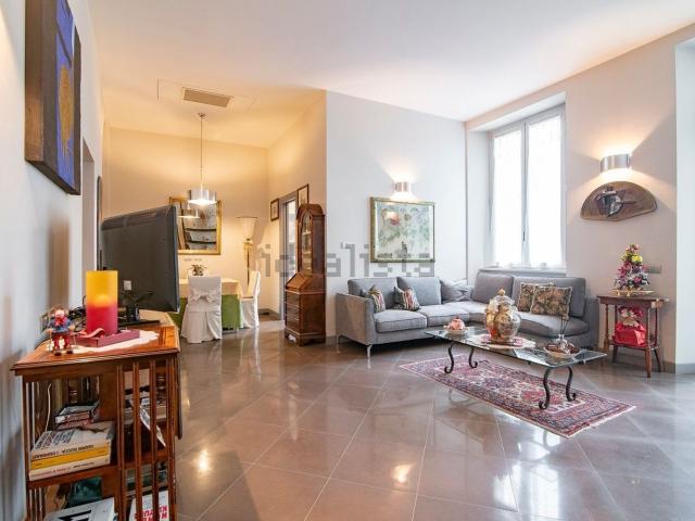 Appartamento in vendita di 140 m² in Via Ruggero Manna