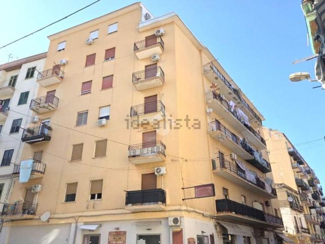 Appartamento in vendita di 140 m² in Via Ruggerone da Palermo, 15