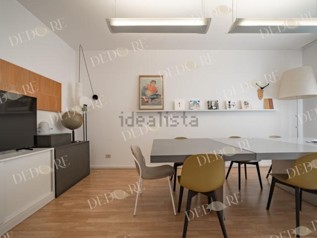 Appartamento in vendita di 140 m² in Via Tortona, 16
