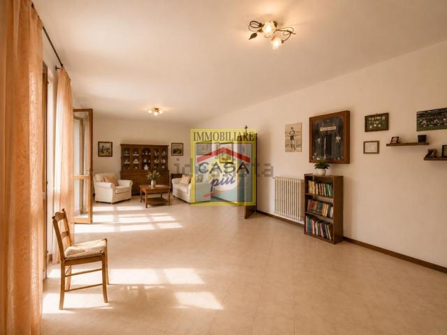 Appartamento in vendita di 140 m² in Via Tosco Romagnola, 2134
