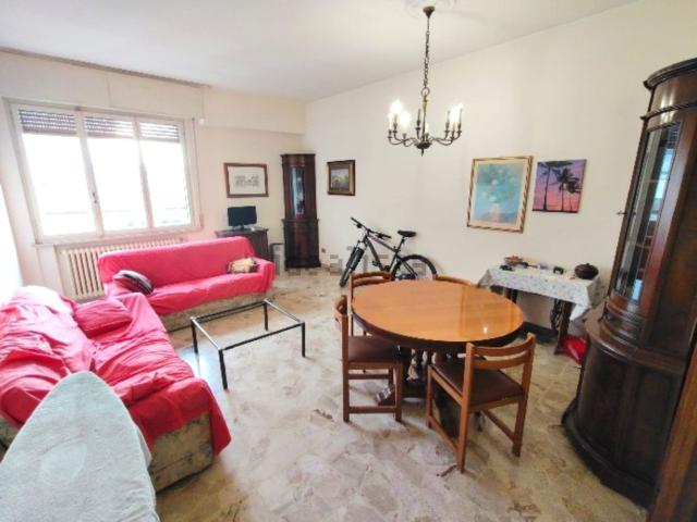 Appartamento in vendita di 140 m² in Via Telesforo Bertozzini
